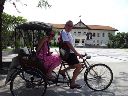 Discover Chiang Mai city with a private tour guide.